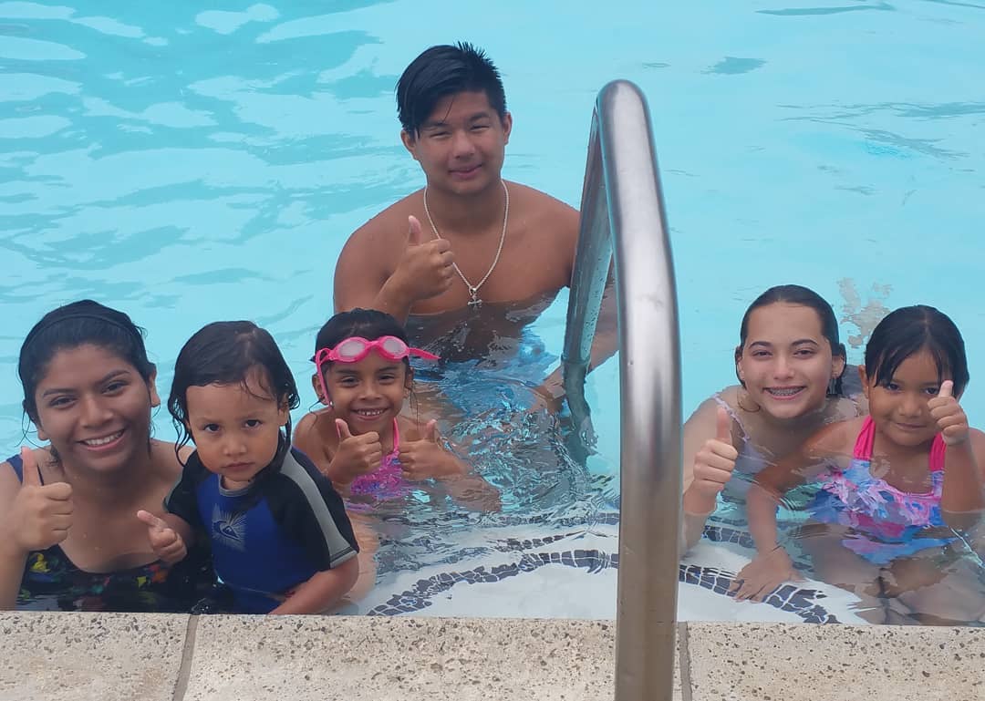 Kids doing swim lessons